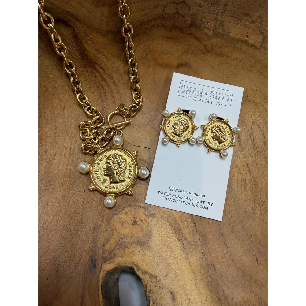Chansutt Pearls Gold Coin Pearl Necklace and Earrings Set Water Resistant NWT